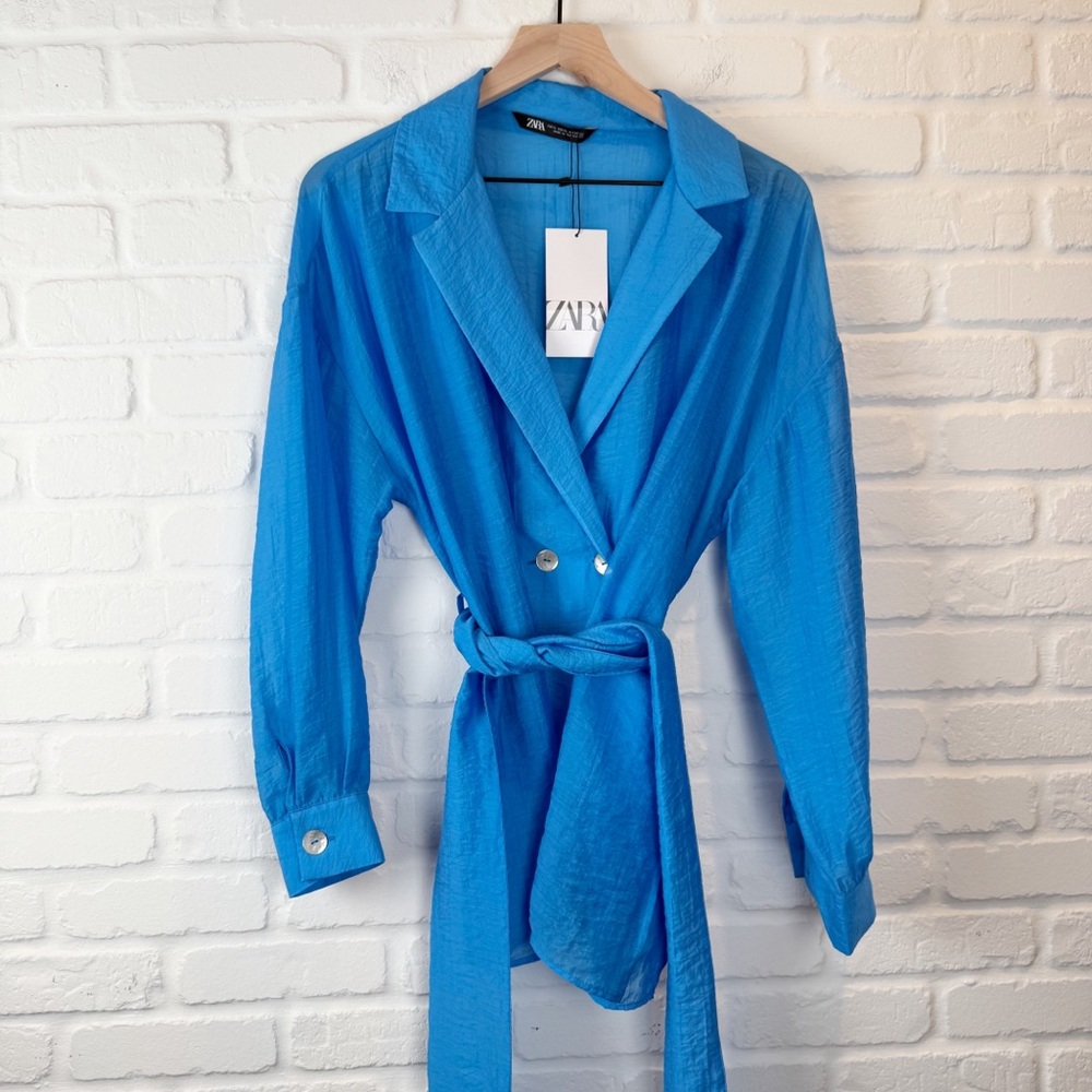 ZARA Blue Textured Belted Blazer Top Lightweight Crinkle abalone button Size XL